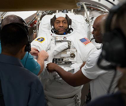 STS-129 Mission Specialist Robert L. Satcher Jr. 