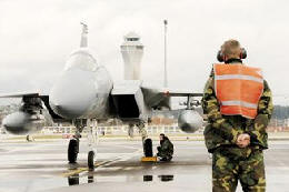 F-15?s Escort AirTran Airways Flight 39